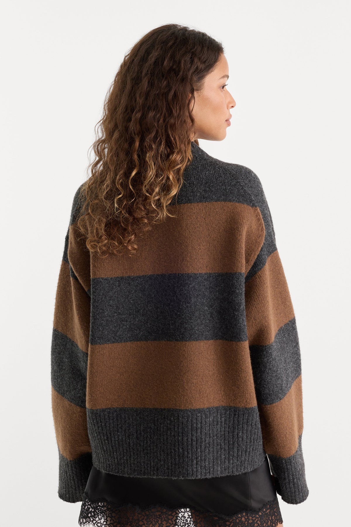 THE OVERSIZED CREW SWEATER | CHARCOAL BROWN STRIPE
