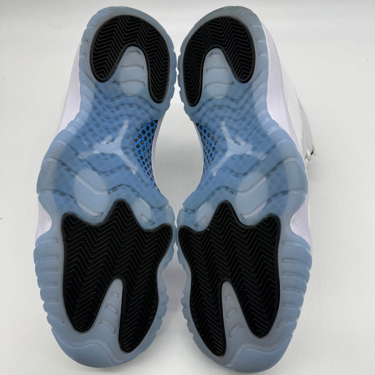 Jordan 11 High Legend Blue (2024)