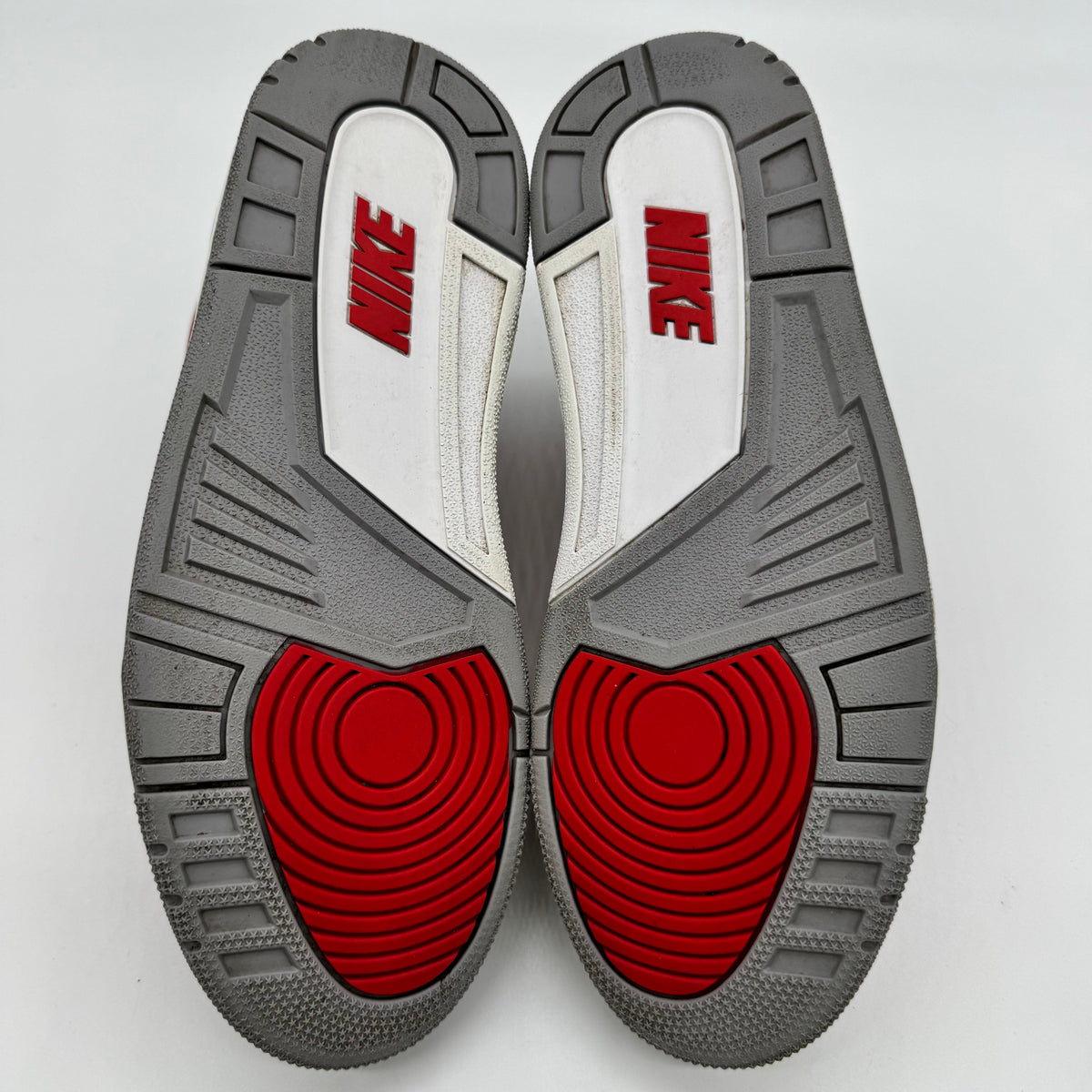 Jordan 3 Unite Fire Red