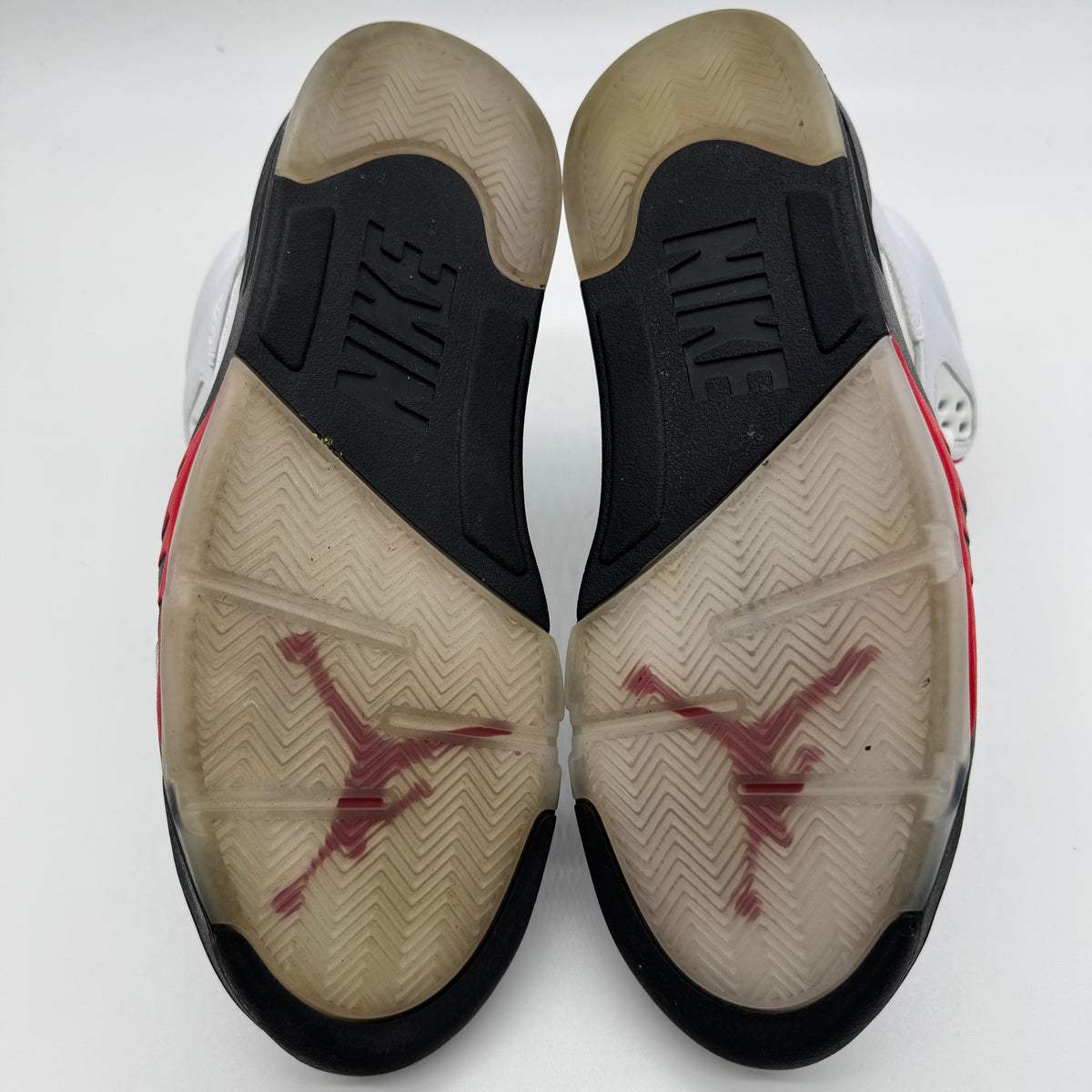 Jordan 5 Fire Red Silver Tongue (2020)
