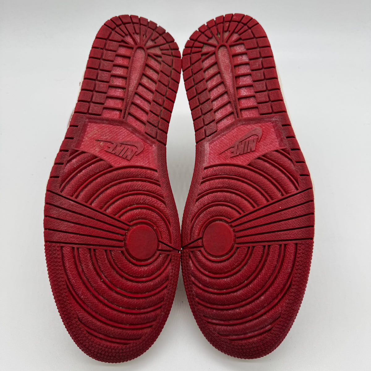 Jordan 1 High OG Chicago Lost and Found