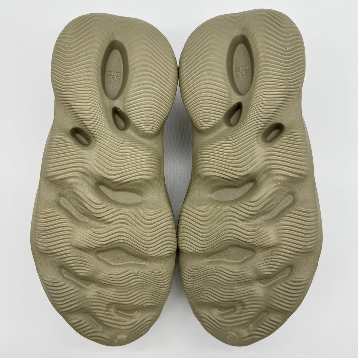 Adidas Yeezy Foam RNR Stone Salt