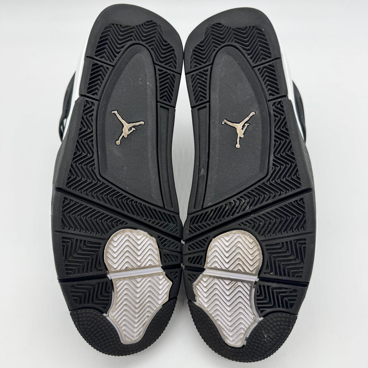 Jordan 4 White Thunder
