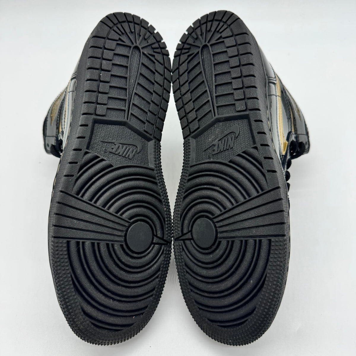 Jordan 1 High Black Metallic Gold (2020) (GS)