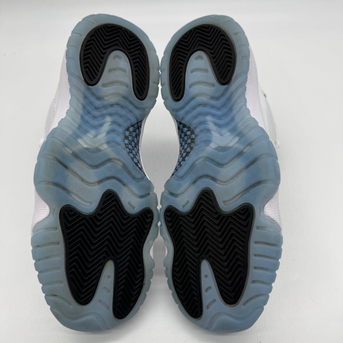 Jordan 11 Legend Blue (2024) (GS)