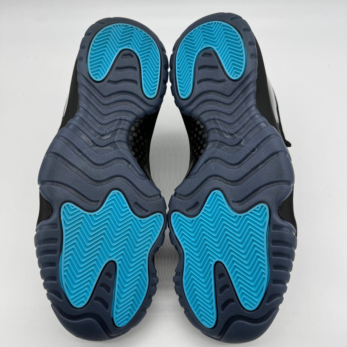 Jordan 11 Gamma Blue (2025)