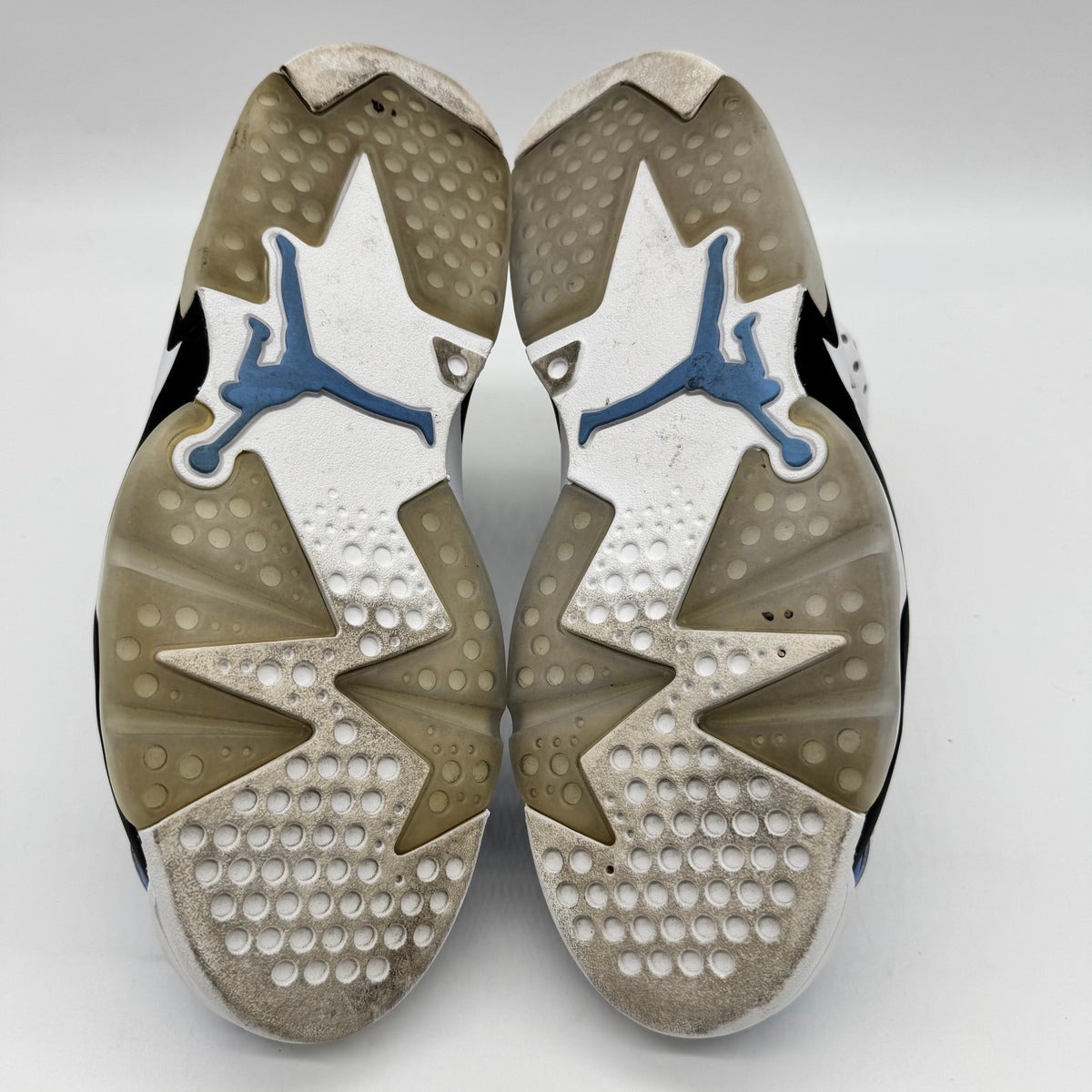 Jordan 6 UNC White