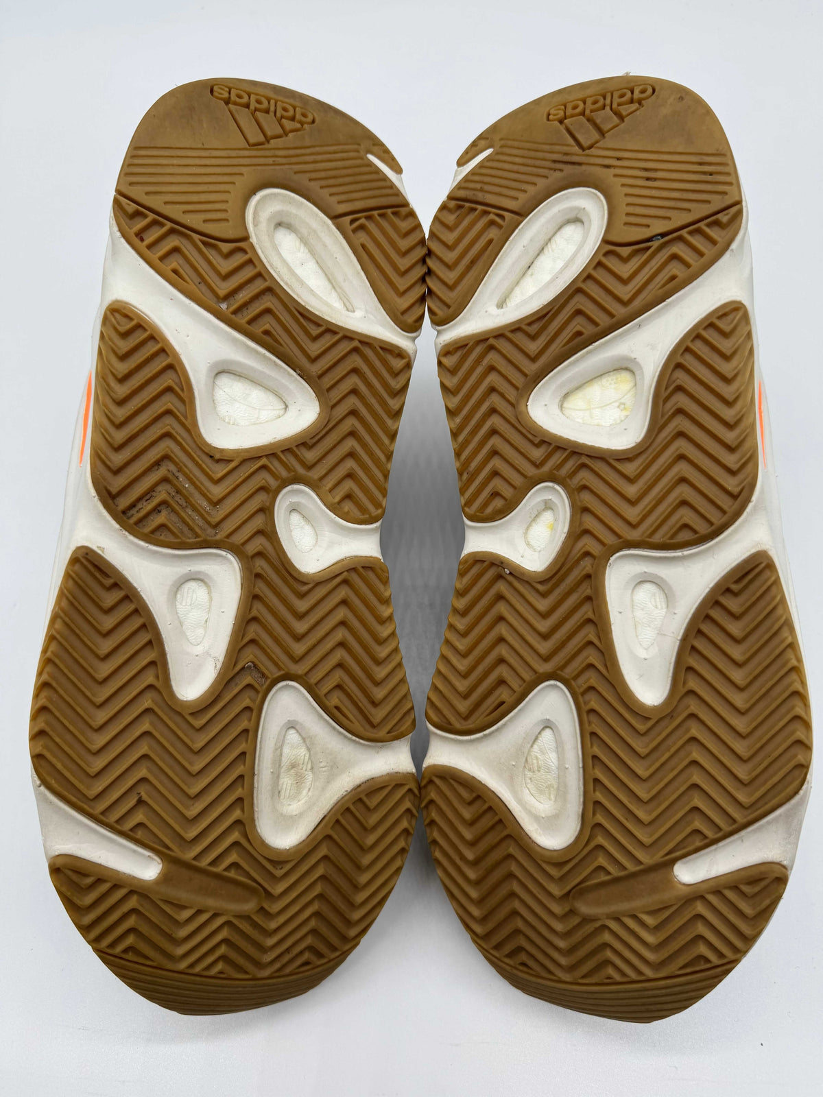 Adidas Yeezy Boost 700 Magnet