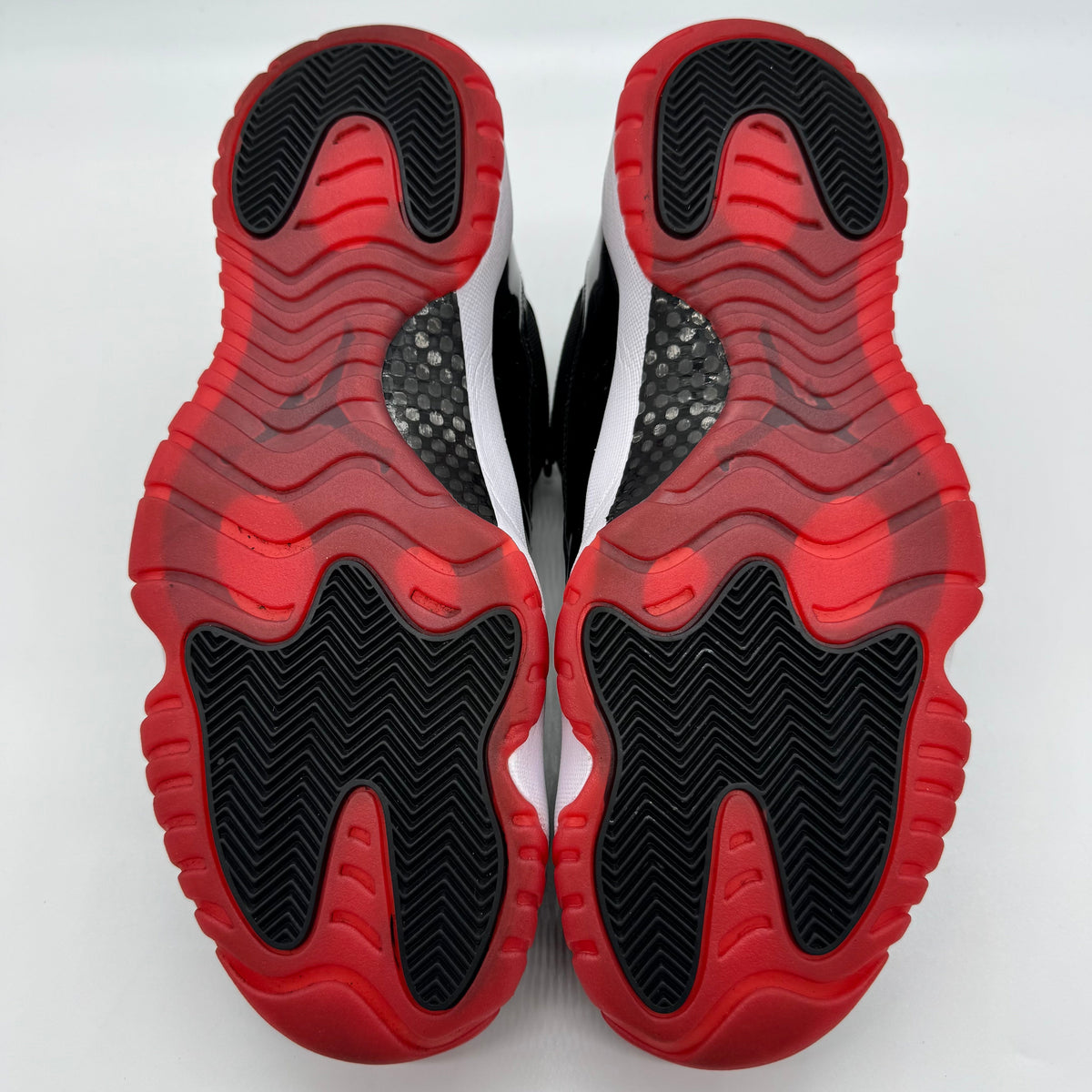 Jordan 11 Low Bred (2025)