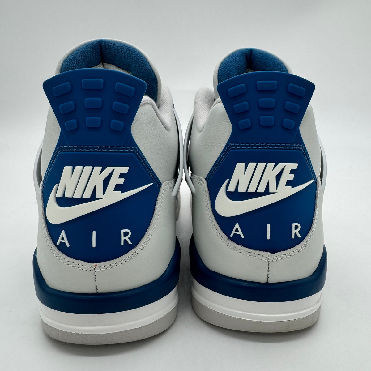 Jordan 4 Military Blue (2024)