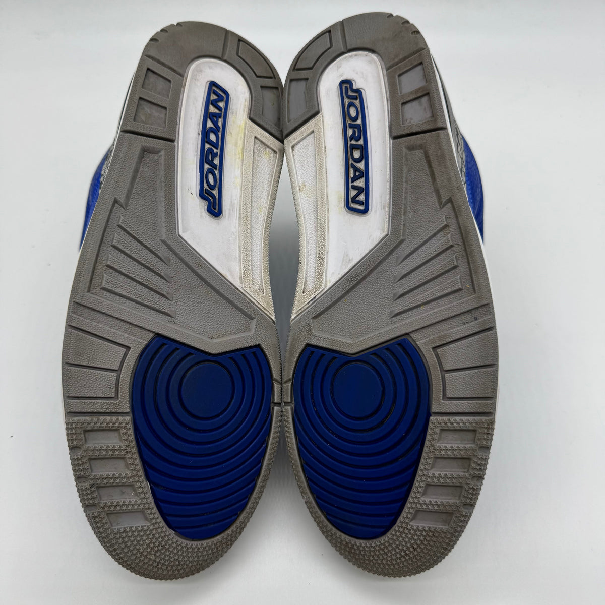 Jordan 3 Varsity Royal Cement