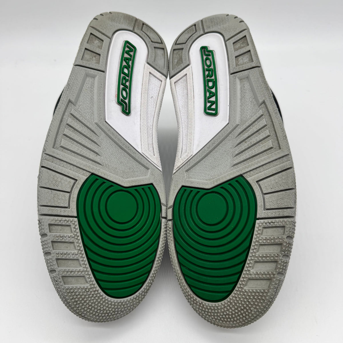 Jordan 3 Pine Green