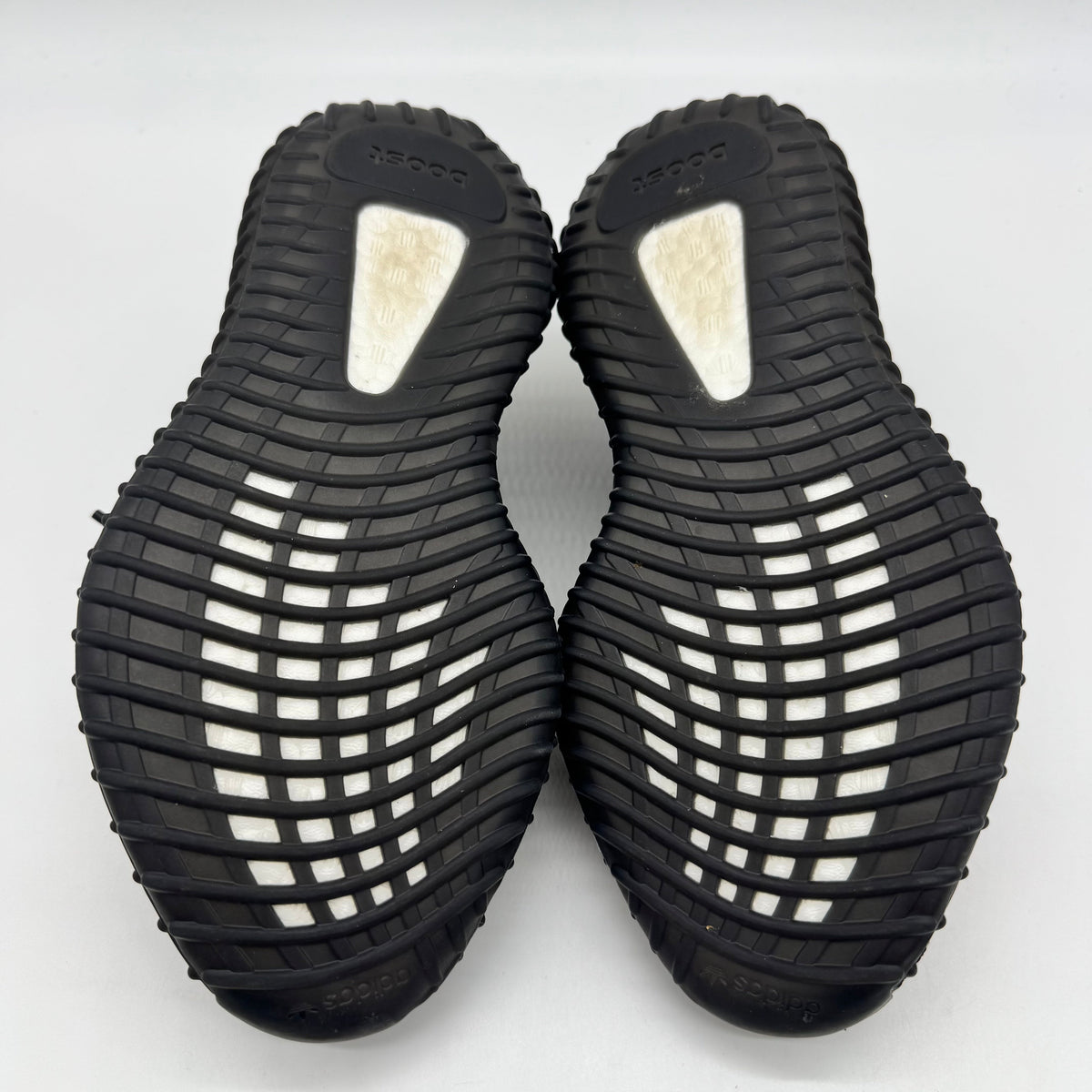 Adidas Yeezy Boost 350 V2 Core Black Red