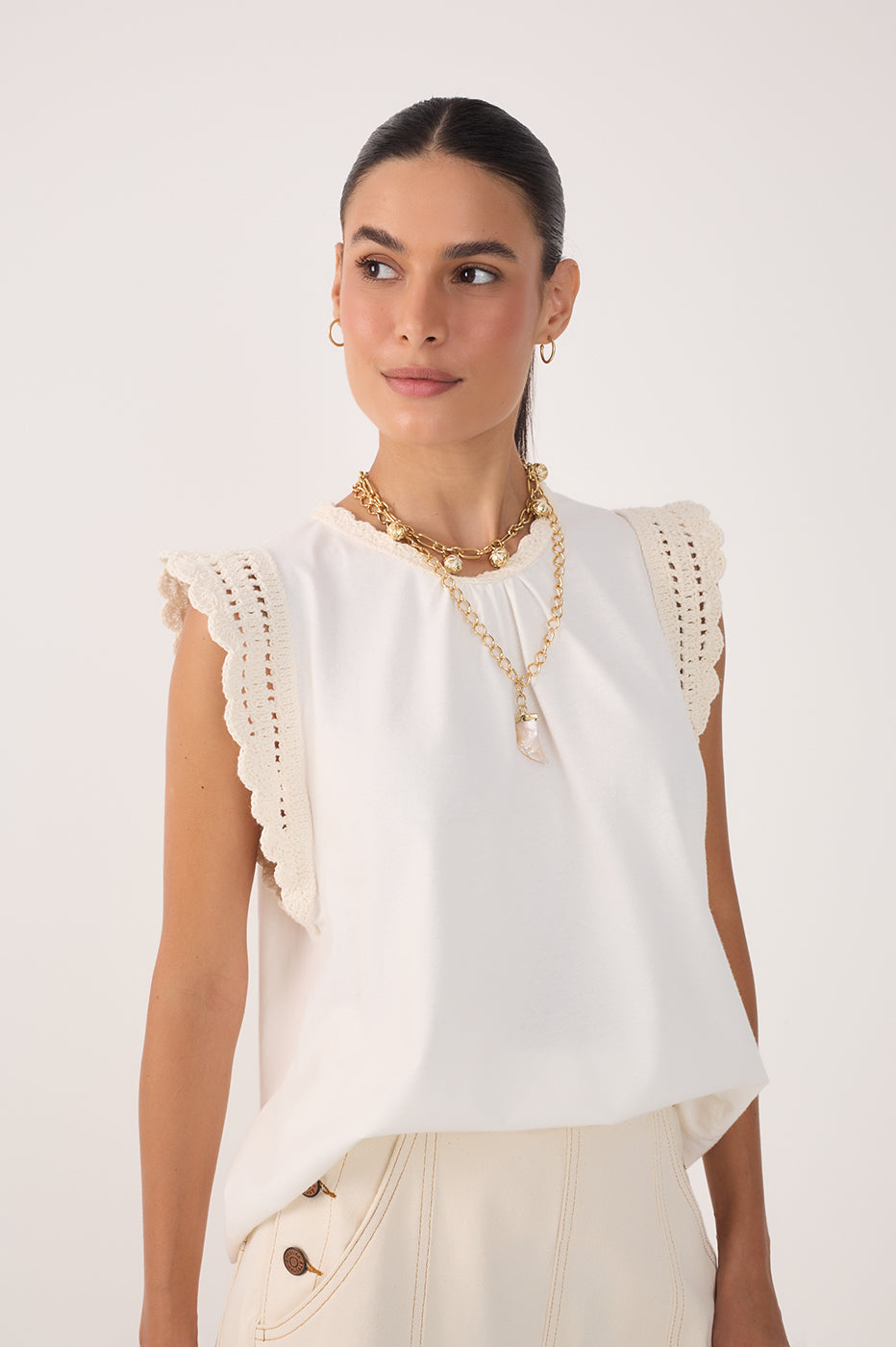 CROCHET DETAIL SLEEVELESS TOP