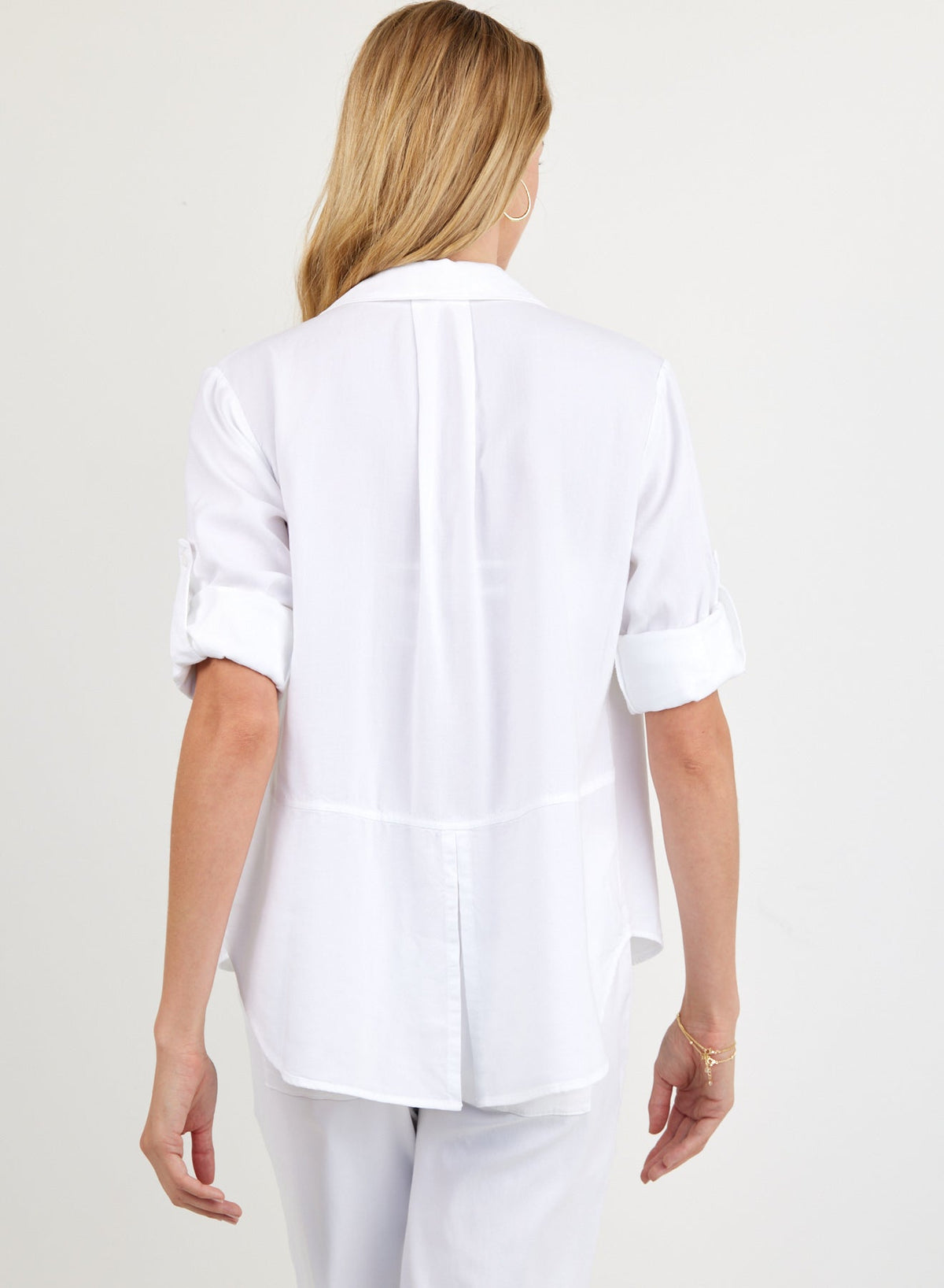 SPLIT BACK BUTTON DOWN