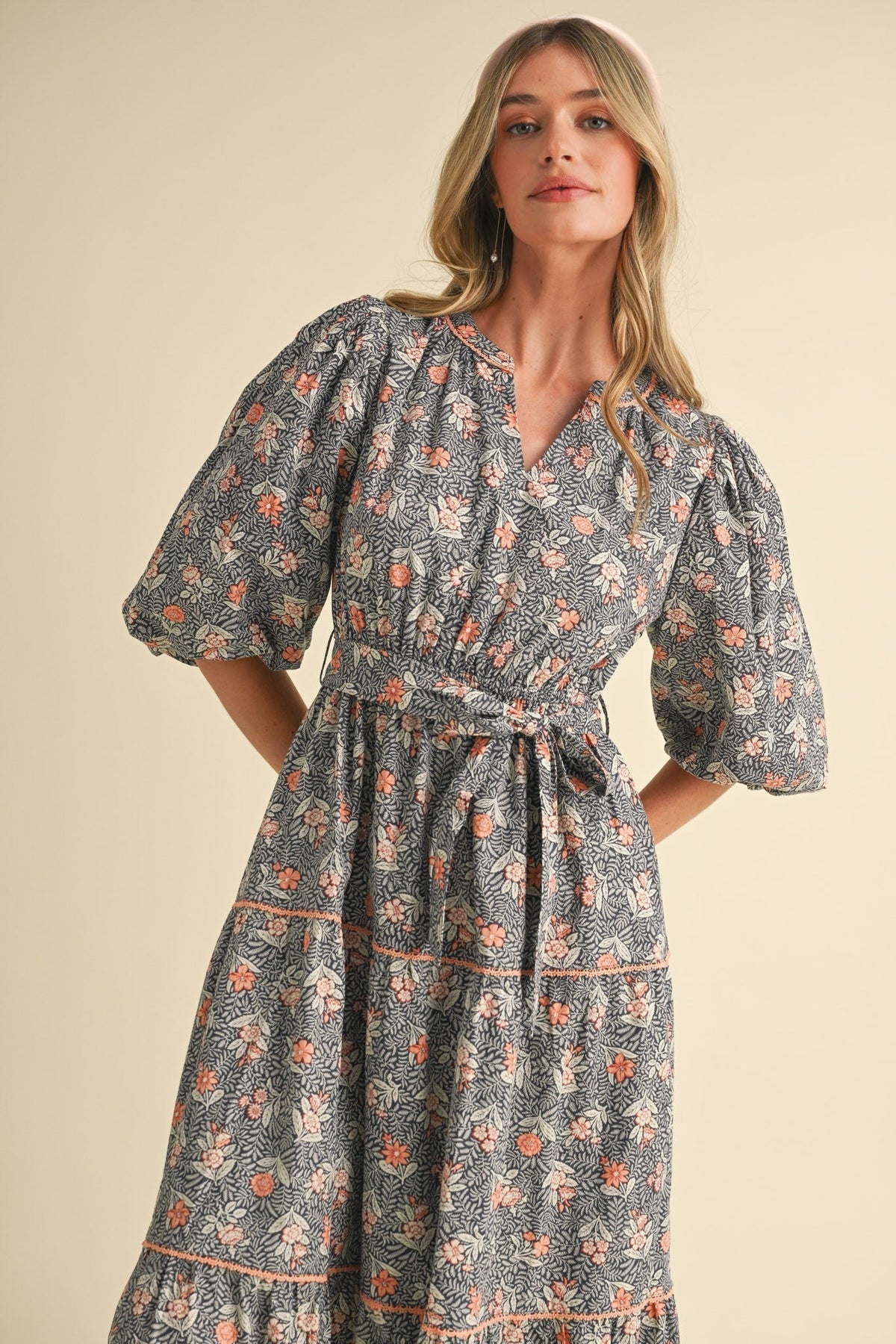BUBBLE SLEEVE LACE TRIM MIDI DRESS