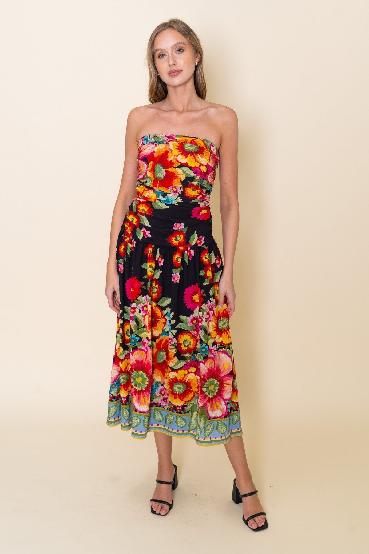 CHIC FLORAL STRAPLESS MAXI DRESS
