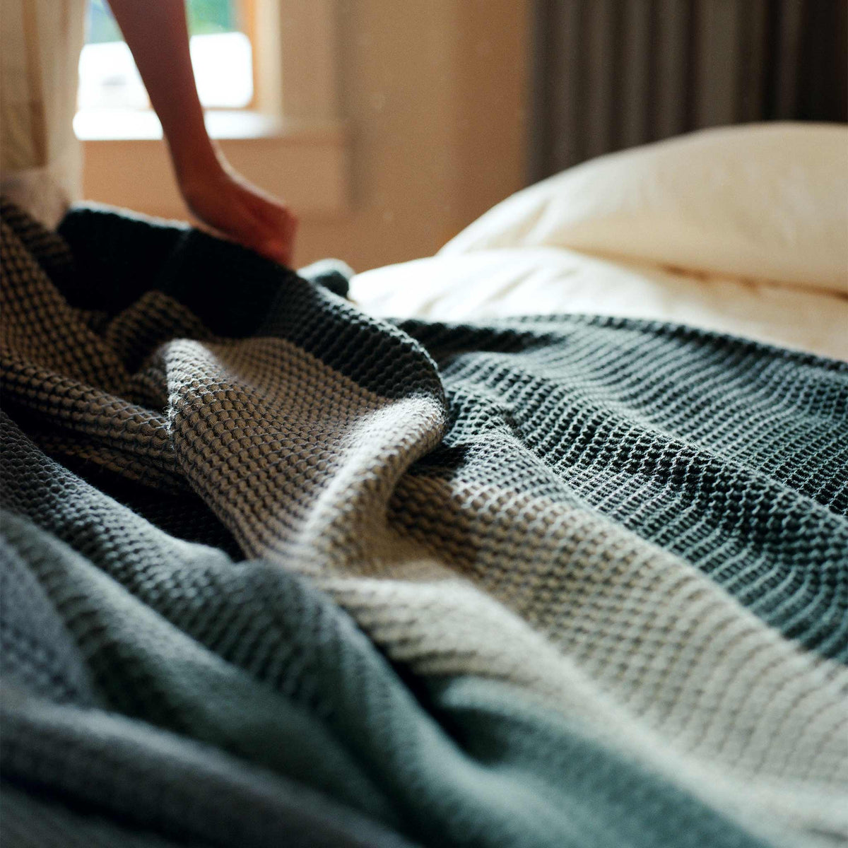 Test Dreamweave Waffle Bed Blanket