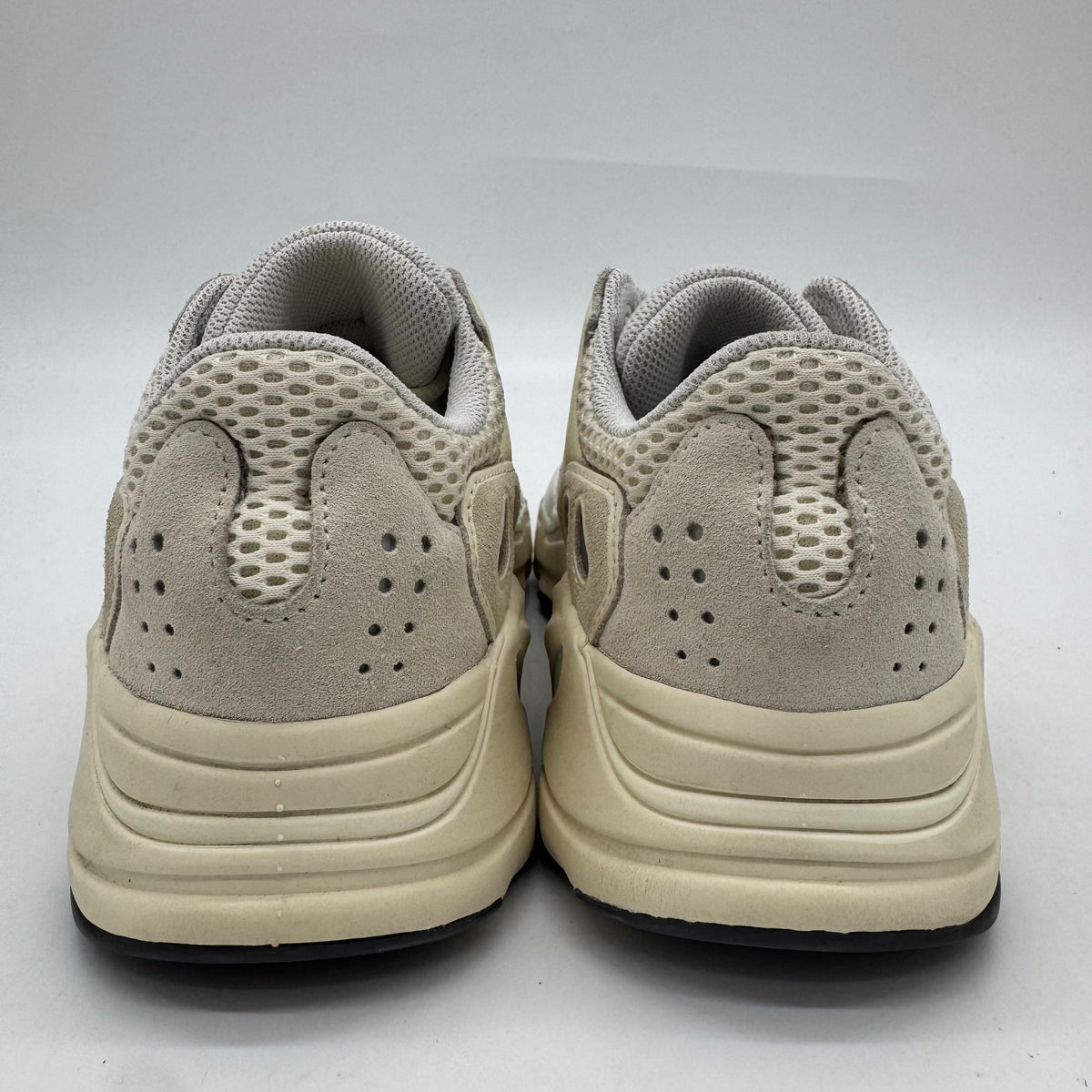 Adidas Yeezy Boost 700 Analog