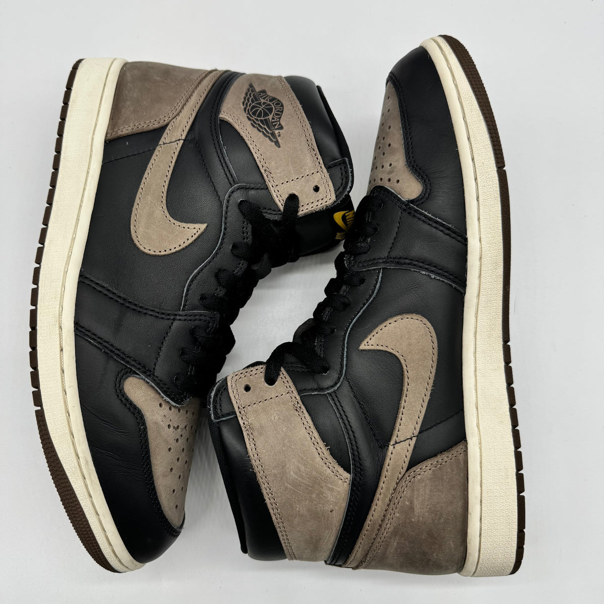 Jordan 1 High OG Palomino