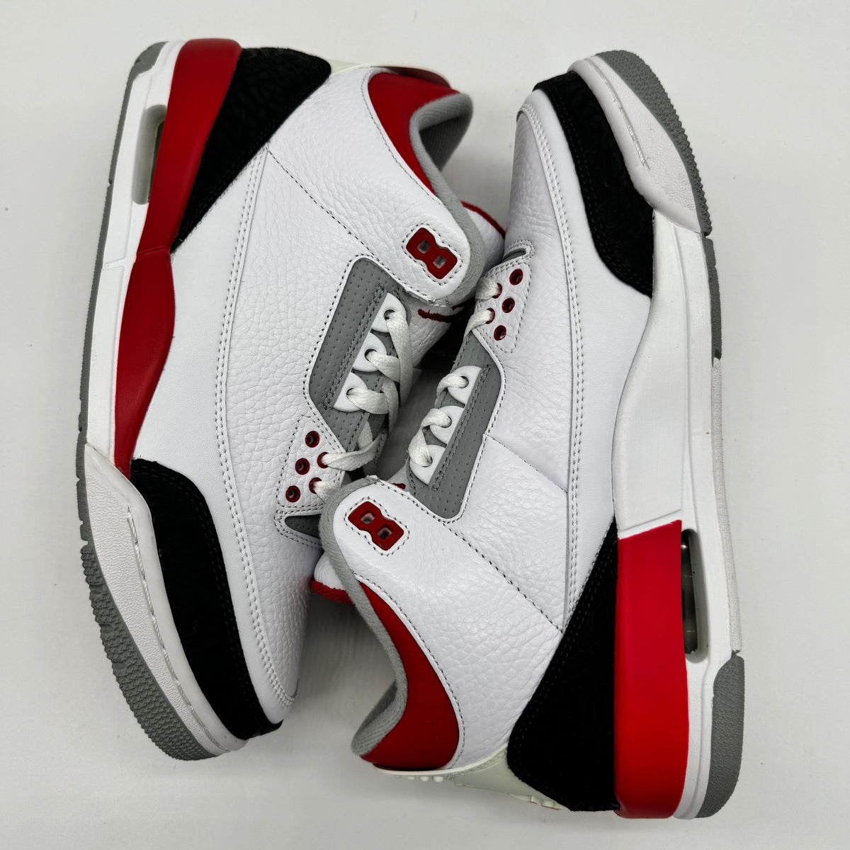Jordan 3 Fire Red (2013)