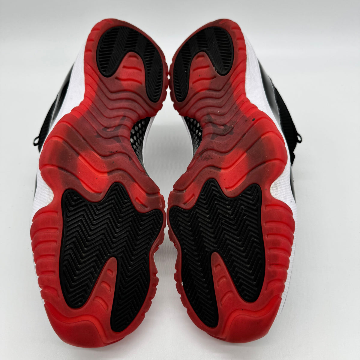 Jordan 11 Low Bred (2025)