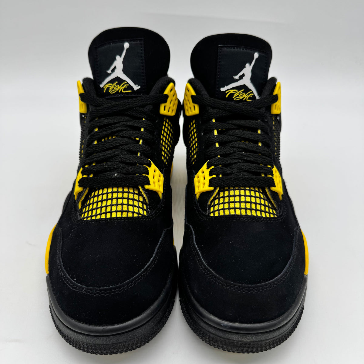 Jordan 4 Thunder (2023)