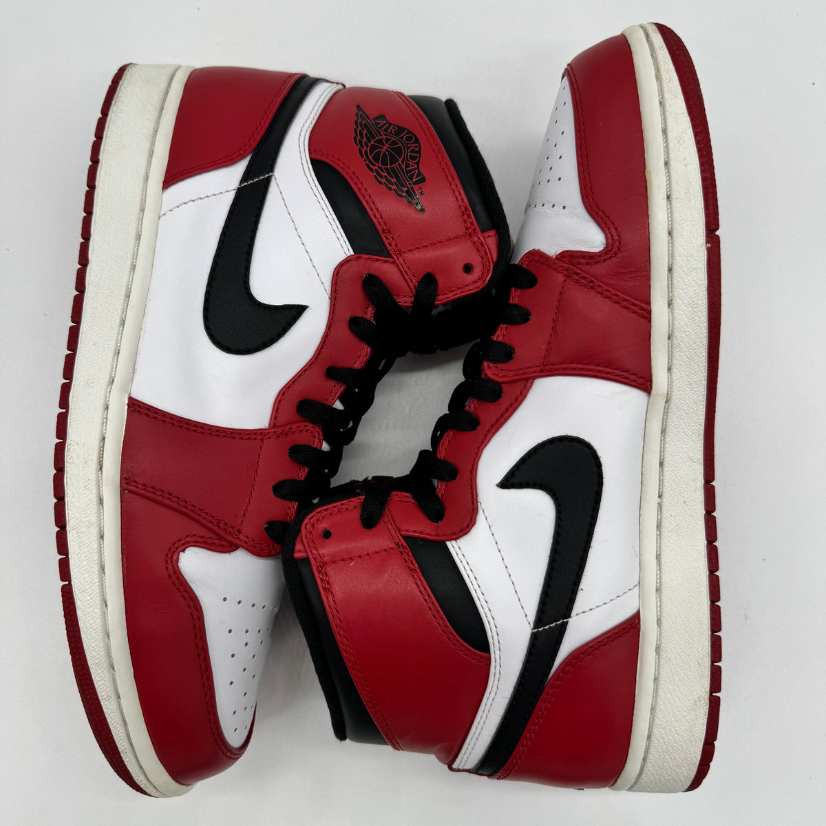 Jordan 1 Chicago (2013)