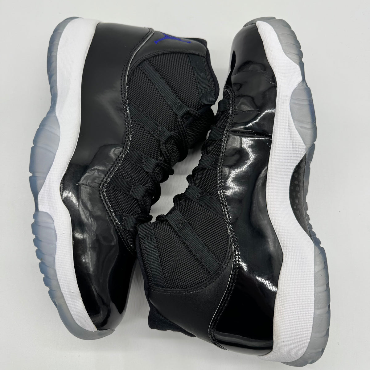 Jordan 11 Space Jam (2016)