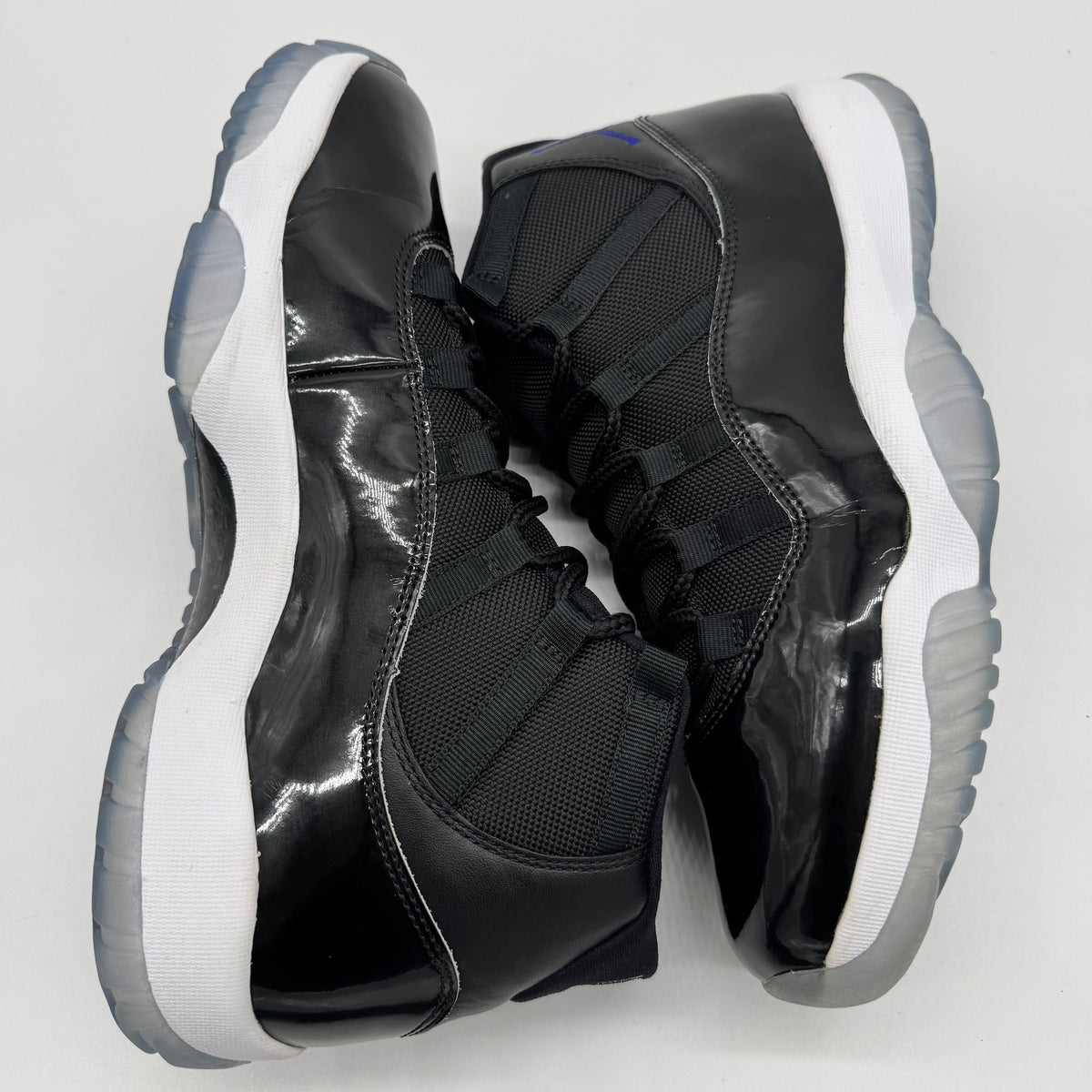 Jordan 11 Space Jam (2016)