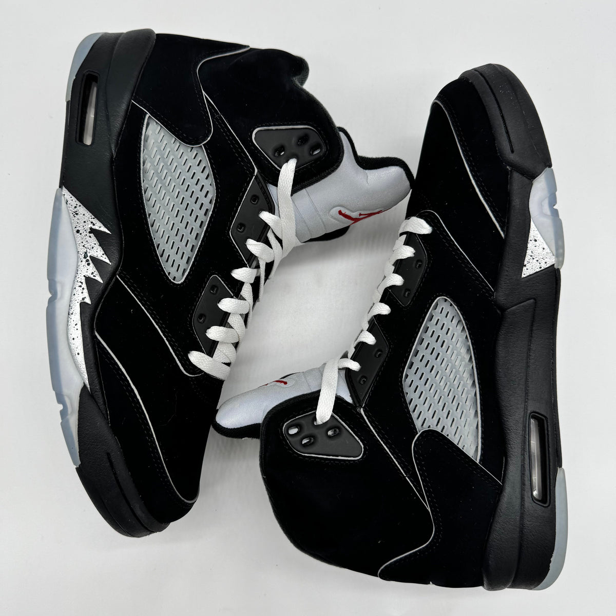 Jordan 5 OG Black Metallic Reimagined