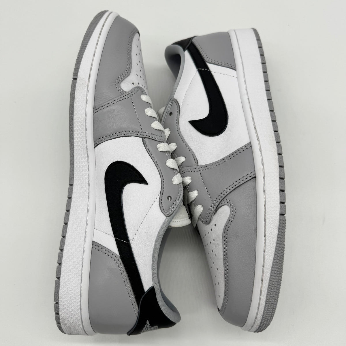 Jordan 1 Low OG Barons