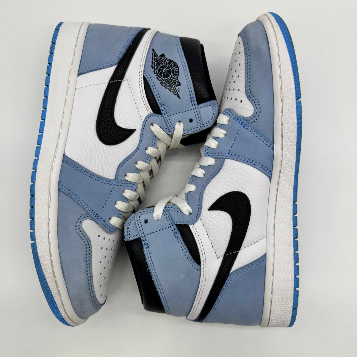 Jordan 1 High OG University Blue