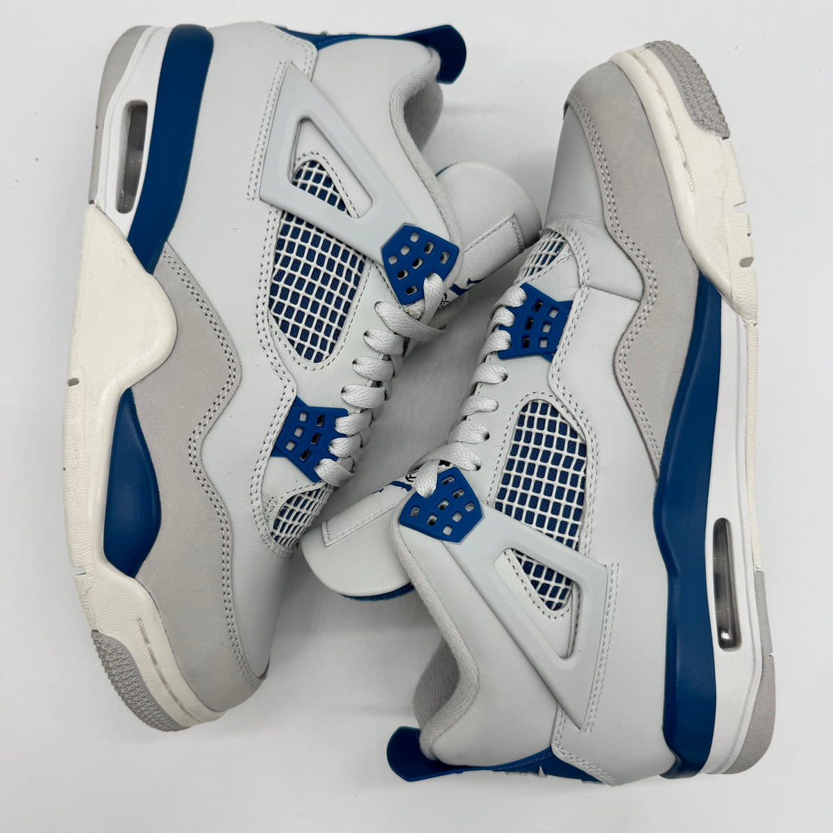 Jordan 4 Military Blue (2024)