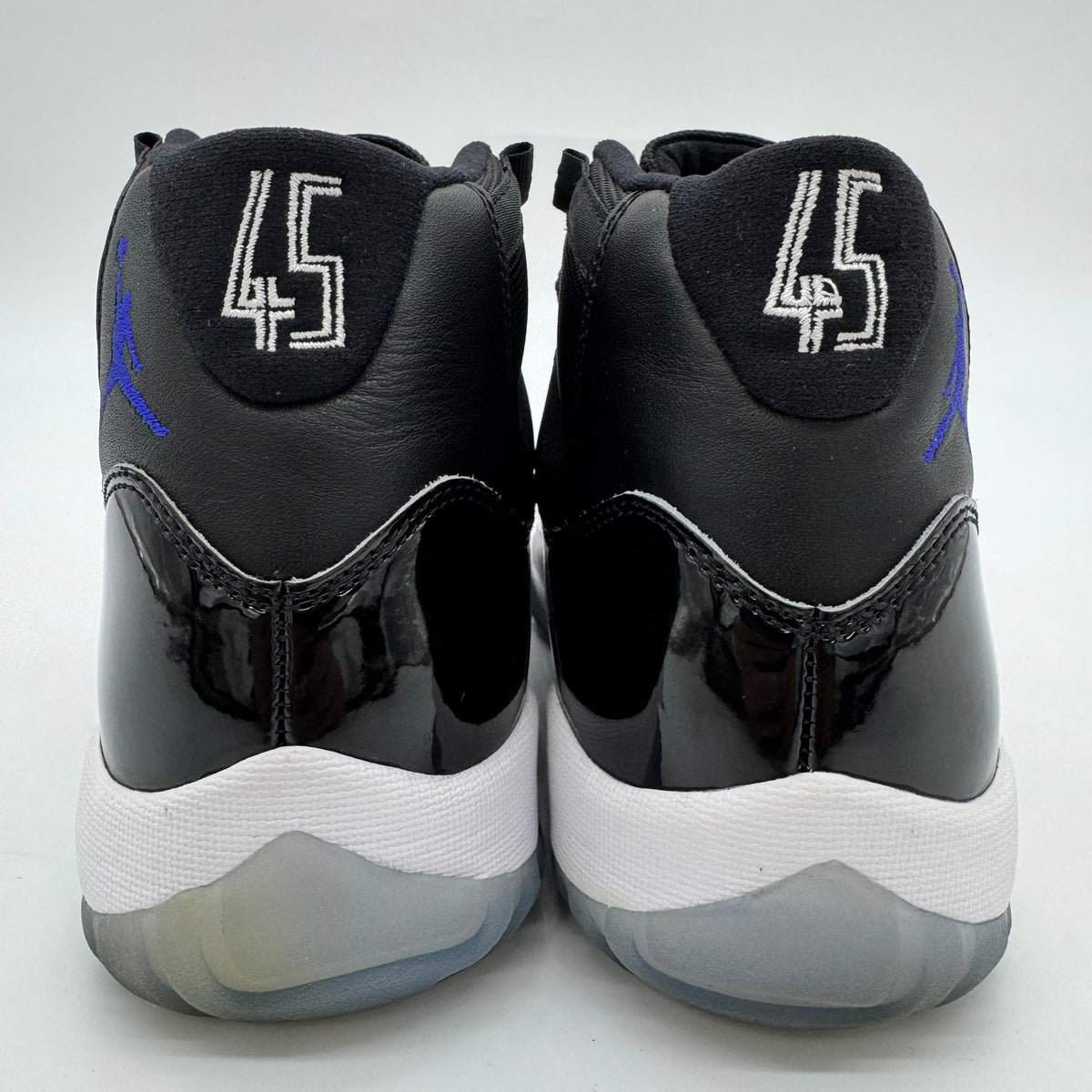 Jordan 11 Space Jam