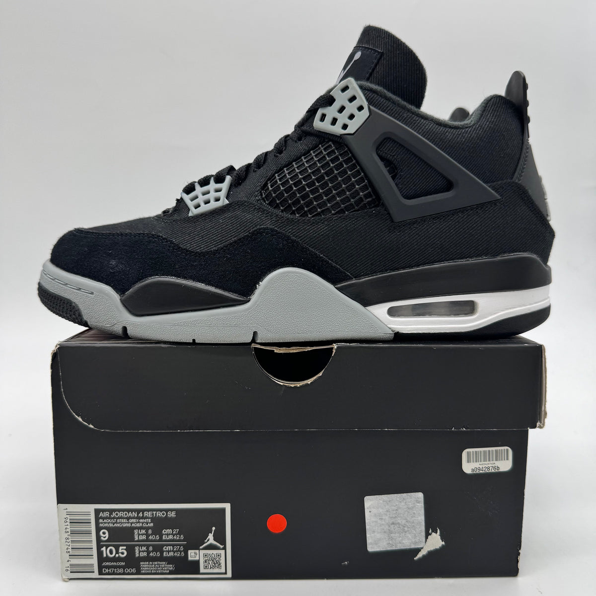 Jordan 4 SE Black Canvas