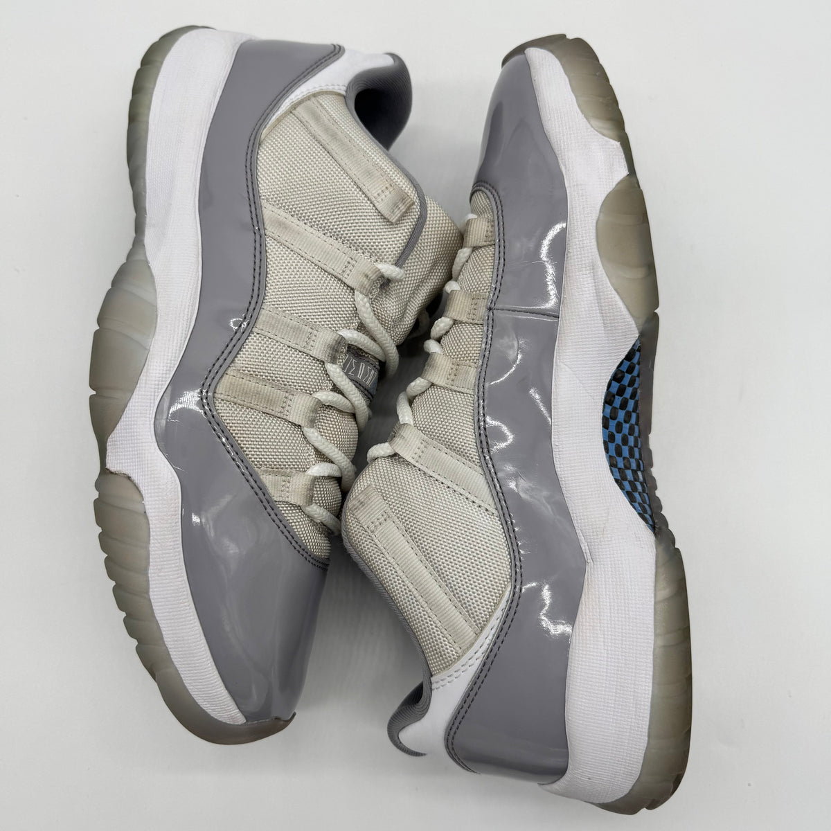 Jordan 11 Low Cement Grey