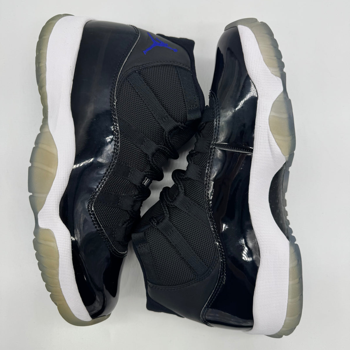 Jordan 11 Space Jam (2016)