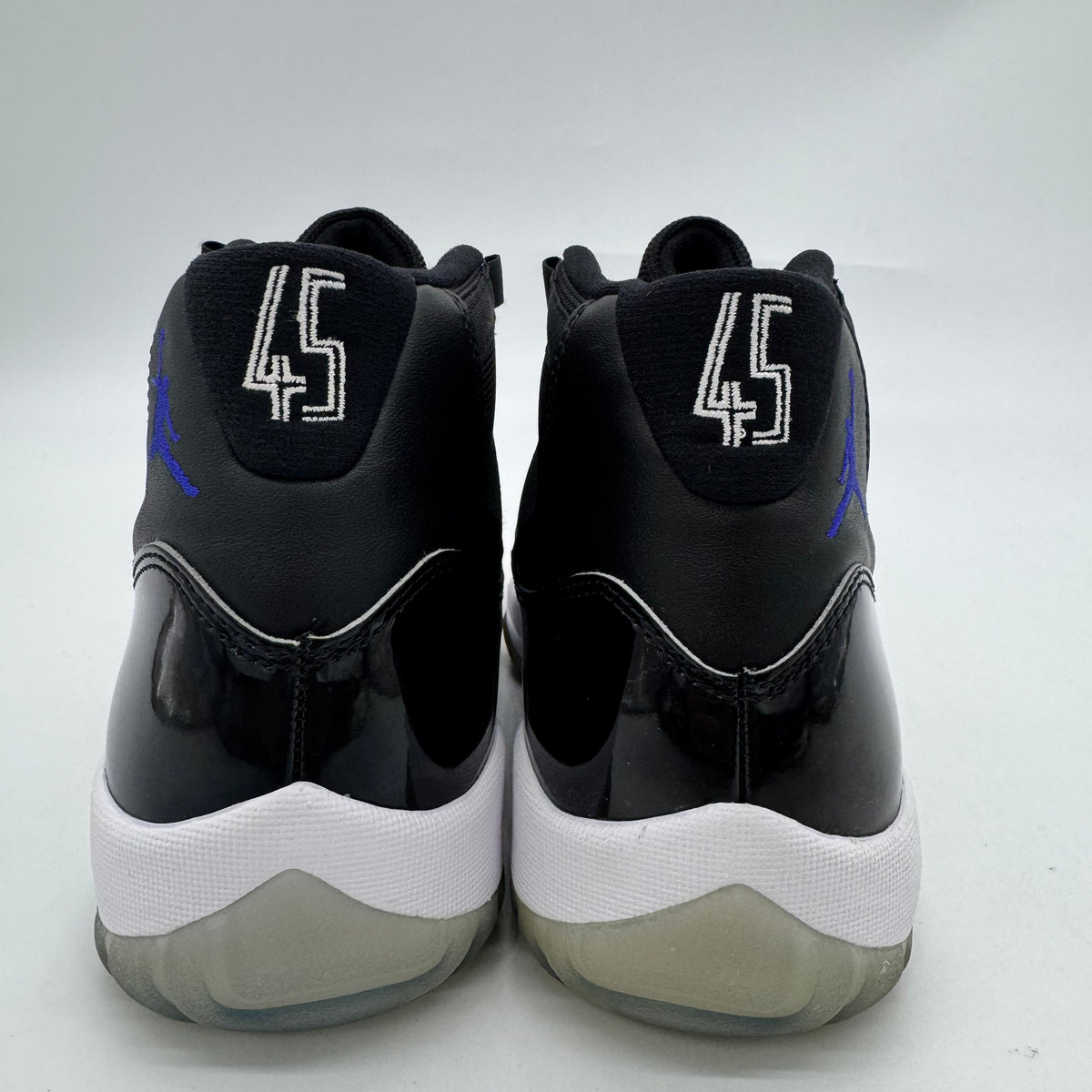 Jordan 11 Space Jam (2016)