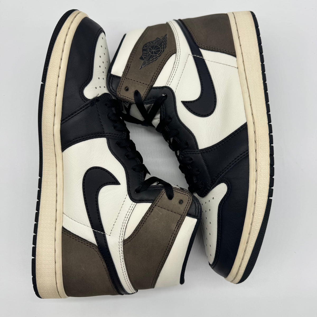 Jordan 1 High Dark Mocha
