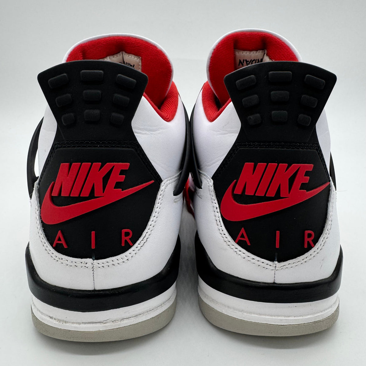 Jordan 4 Fire Red (2020)