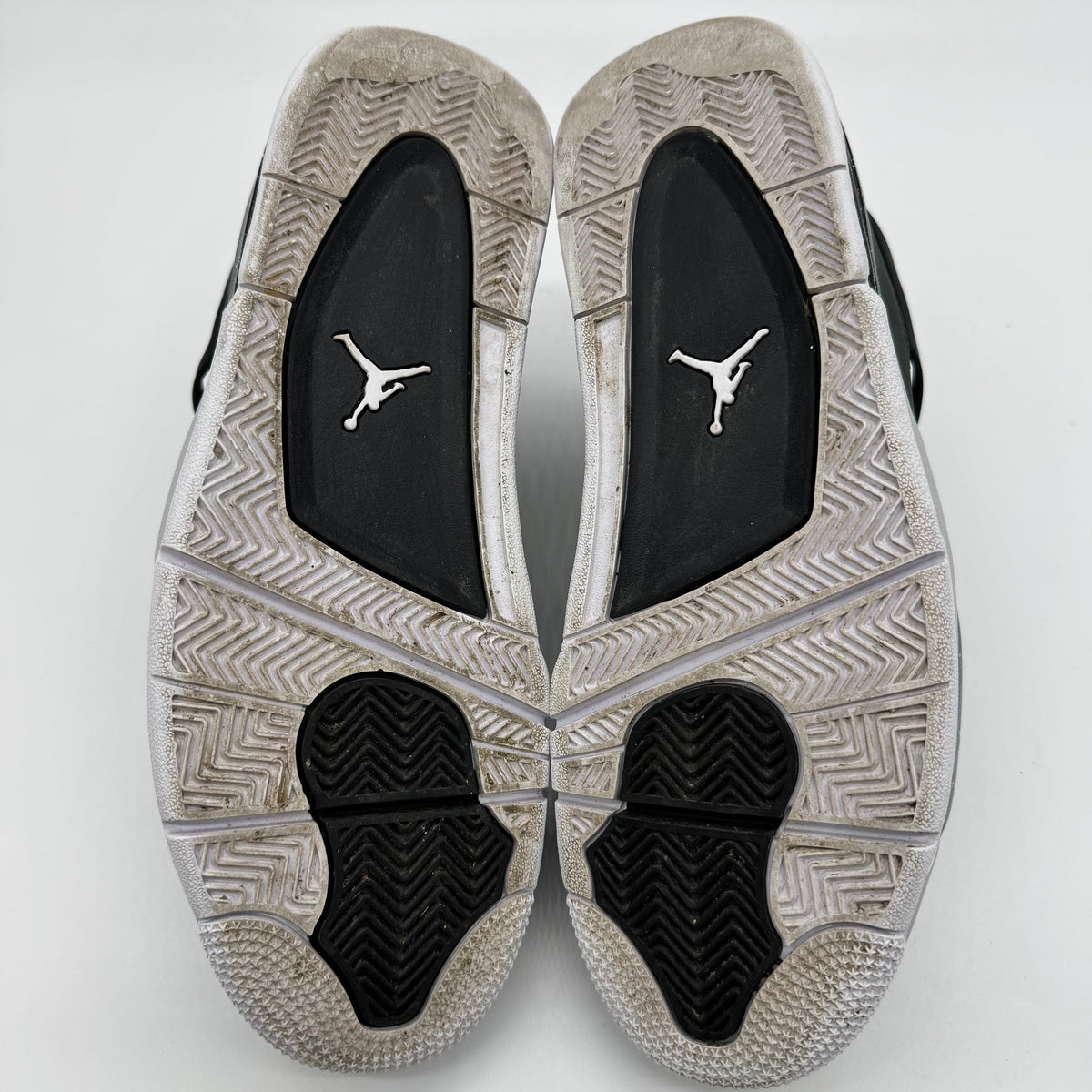 Jordan 4 Fear (2024)