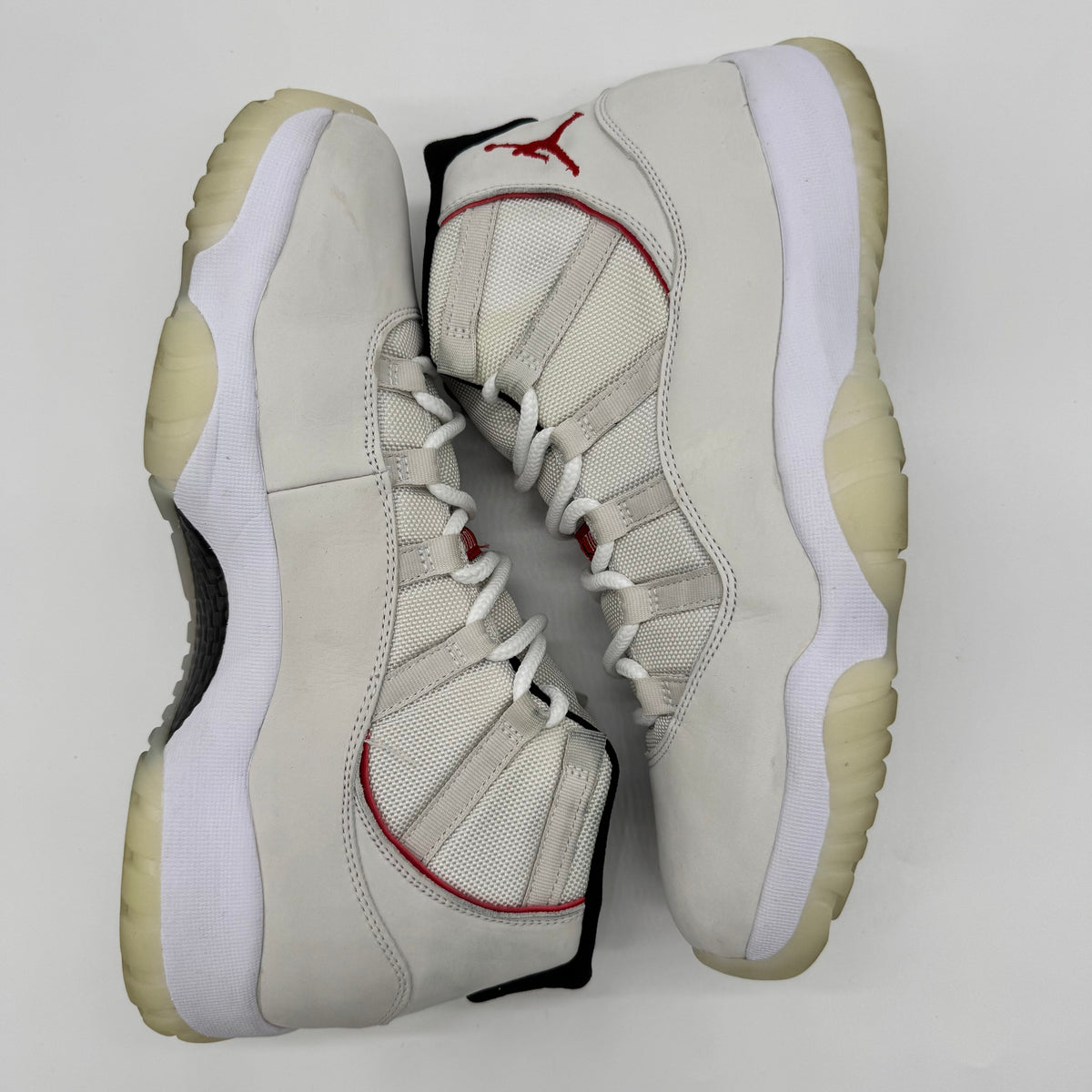 Jordan 11 Platinum Tint