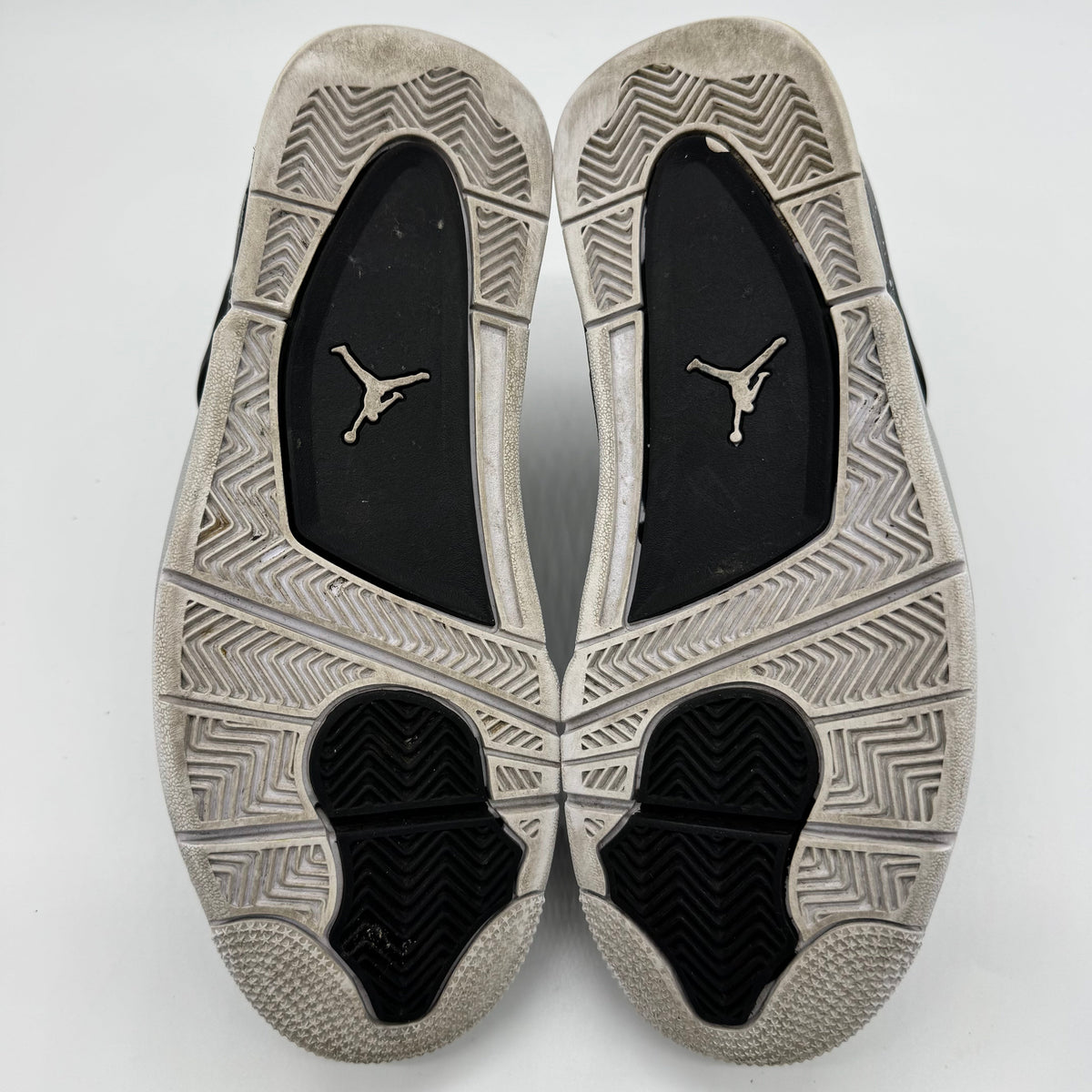 Jordan 4 Fear (2024)