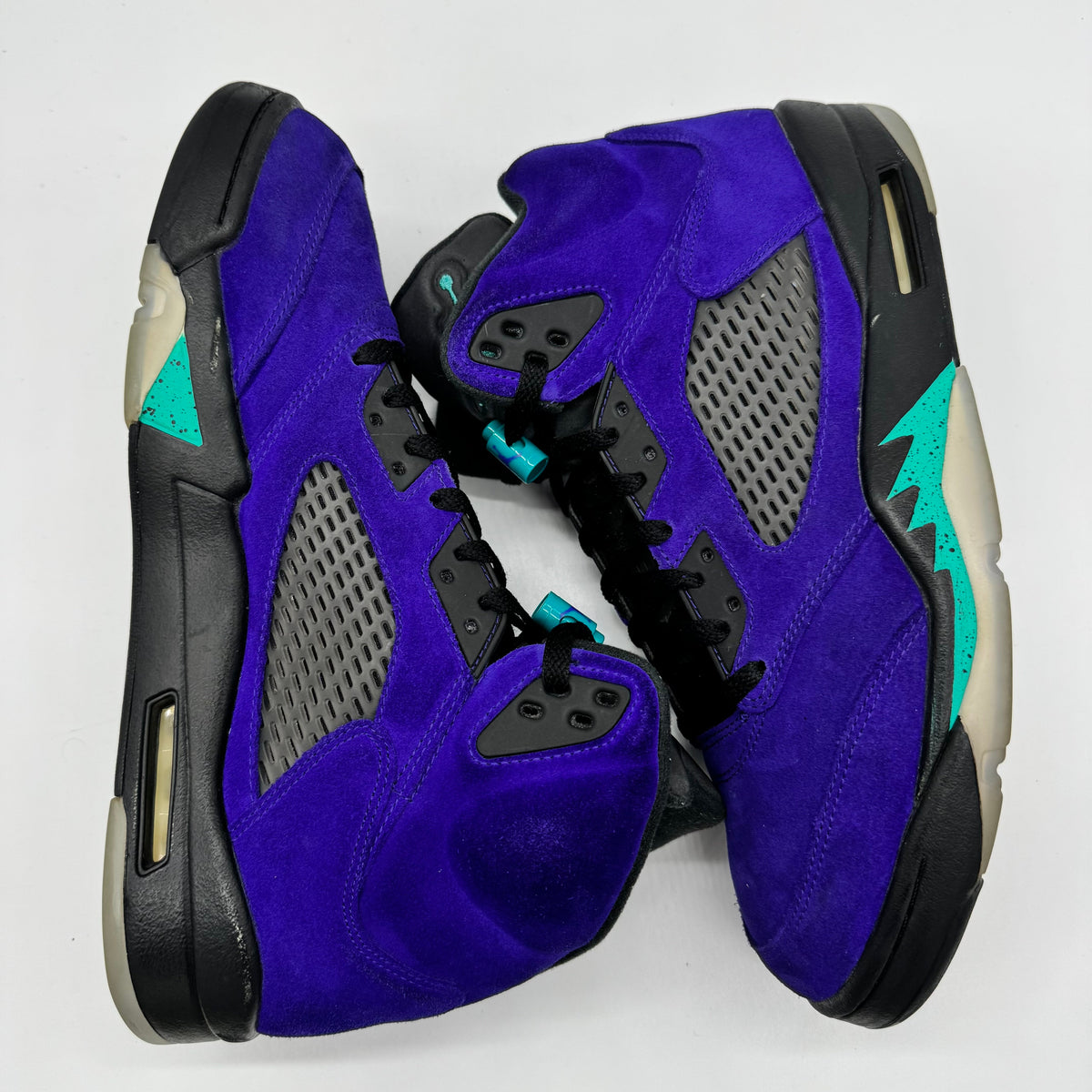 Jordan 5 Alternate Grape
