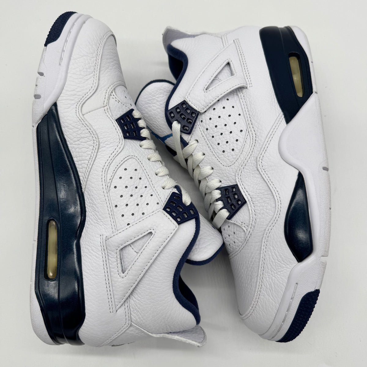 Jordan 4 Columbia (2015)