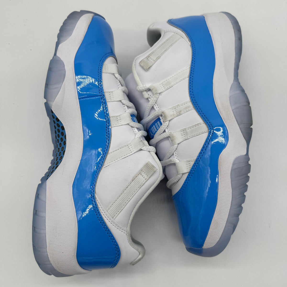 Jordan 11 Low University Blue (2026)