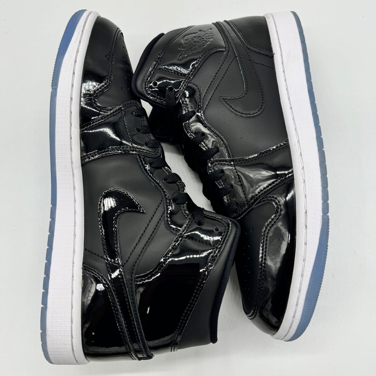 Jordan 1 Mid SE Space Jam