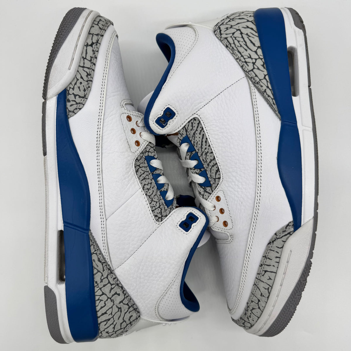 Jordan 3 Wizards