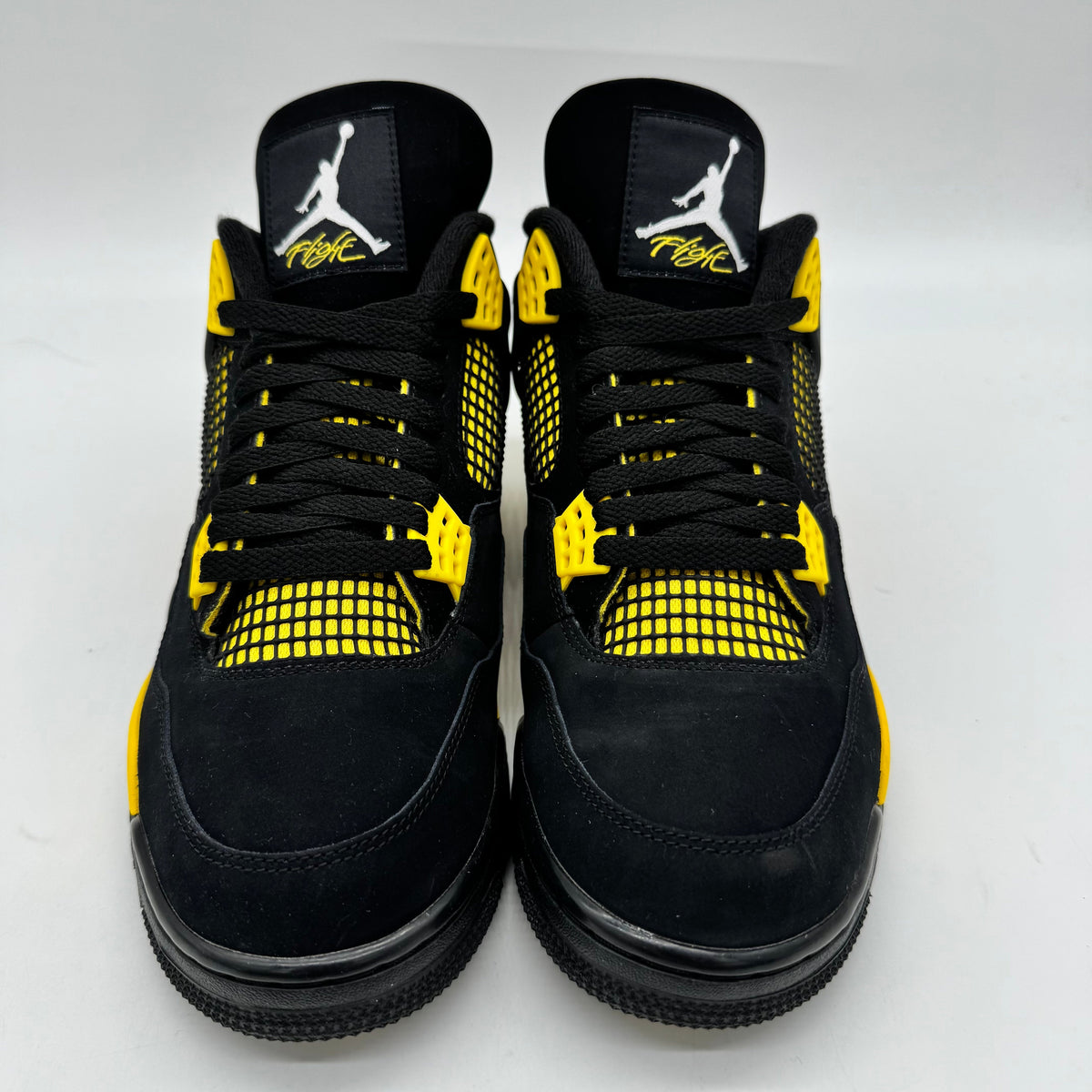 Jordan 4 Thunder (2023)